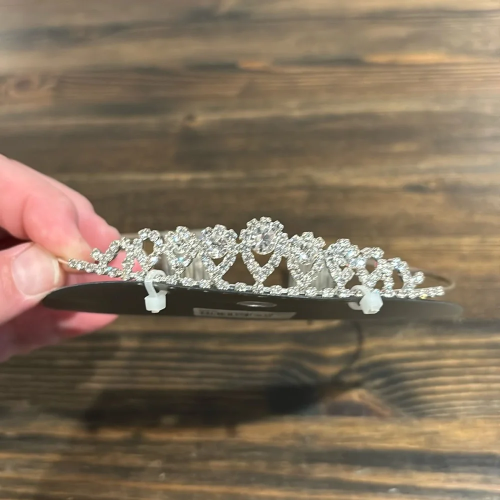 Adrene rhinestone decorative tiara New - Picture 1 of 6